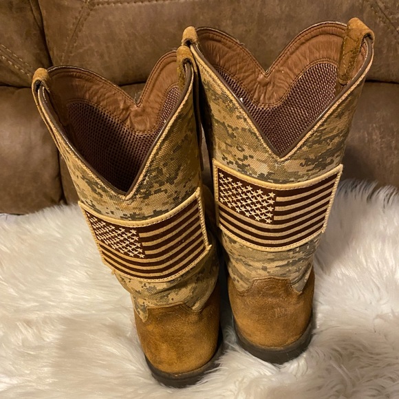 Ariat boots size 10.5 EE - Picture 3 of 10